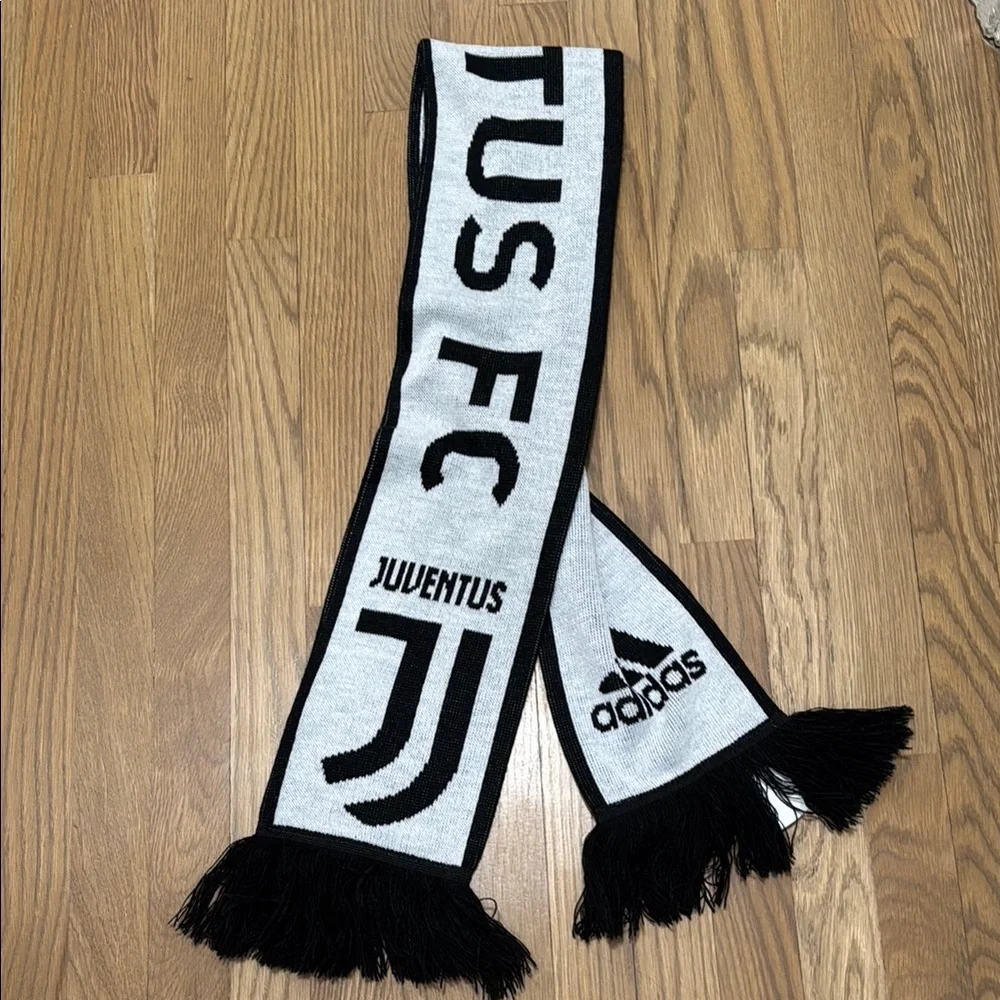 Adidas Juventus FC Black and White Scarf